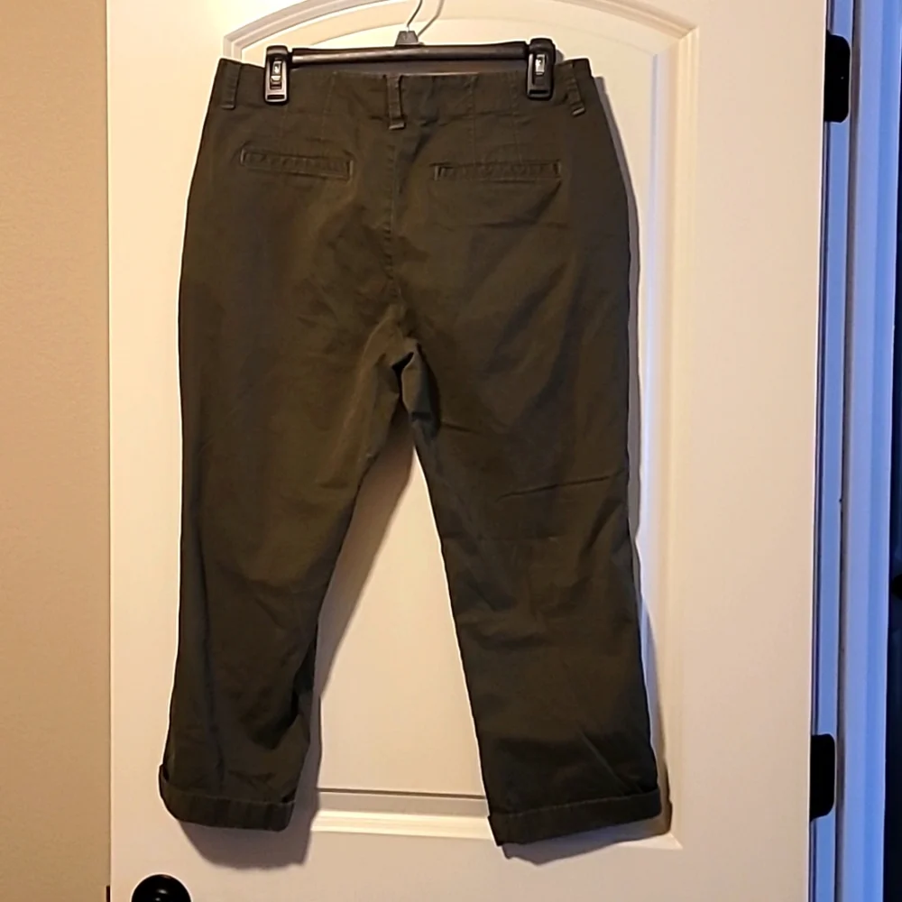 Lee Capris - Picture 3 of 4